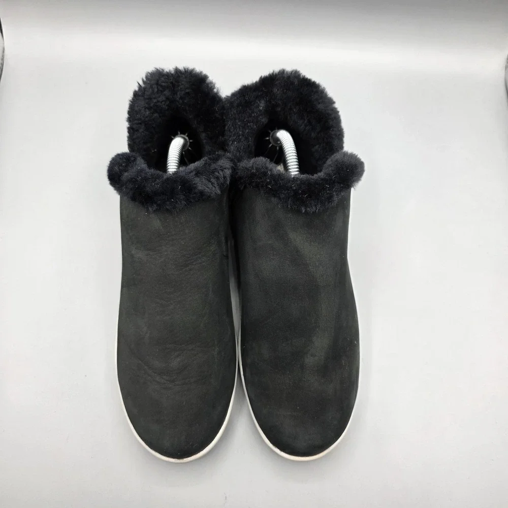 Olukai Malua Hulu Booties Womens 6.5 Black Leather Sheepskin Lined Warm Winter‎